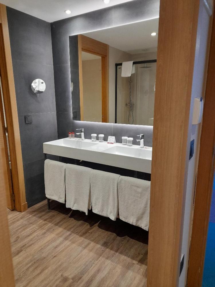 Sommos Hotel Benasque Spa Екстериор снимка